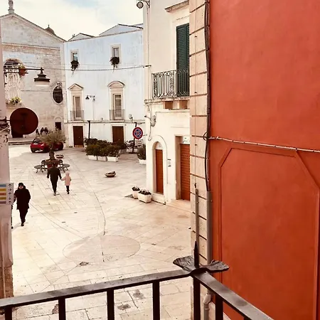 Eleven بيت للعطل